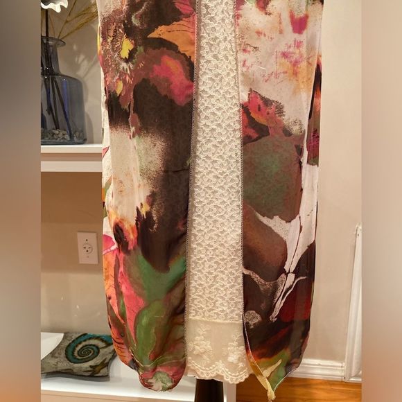 Colorful Tunic - Picture 4 of 4